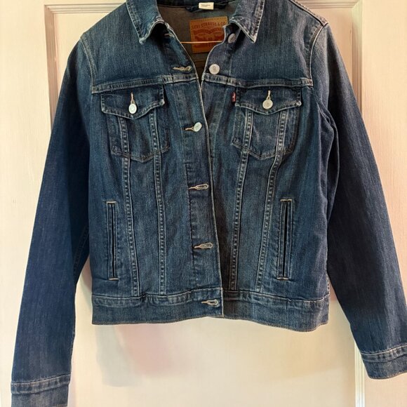 Levis Strauss Jackets & Blazers - Levis Strauss Classic Denim Jacket